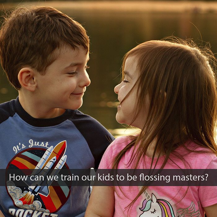 teaching-flossing-2022_700.jpg